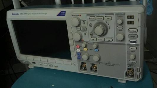 DPO3052B Tektronix DPO3052B DPO3052B
