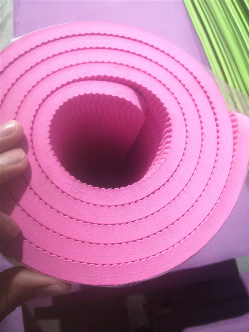 ߻ص٤ ʻԴ  ɫTPE˫٤